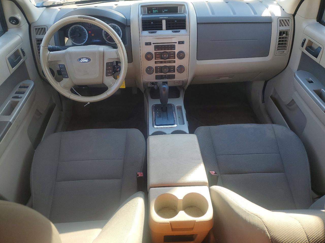 2009 FORD ESCAPE