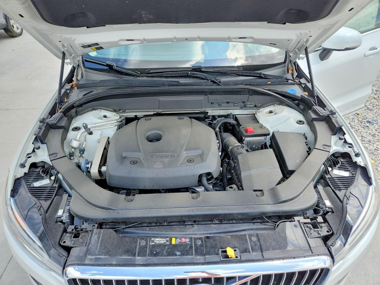 2020 VOLVO XC60