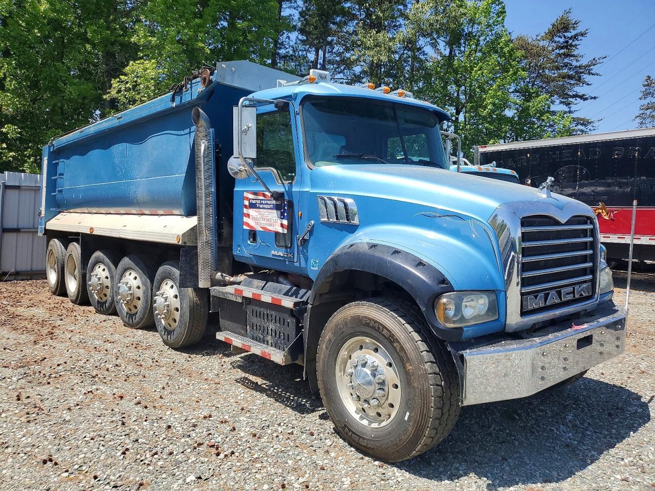 2013 MACK Gu713