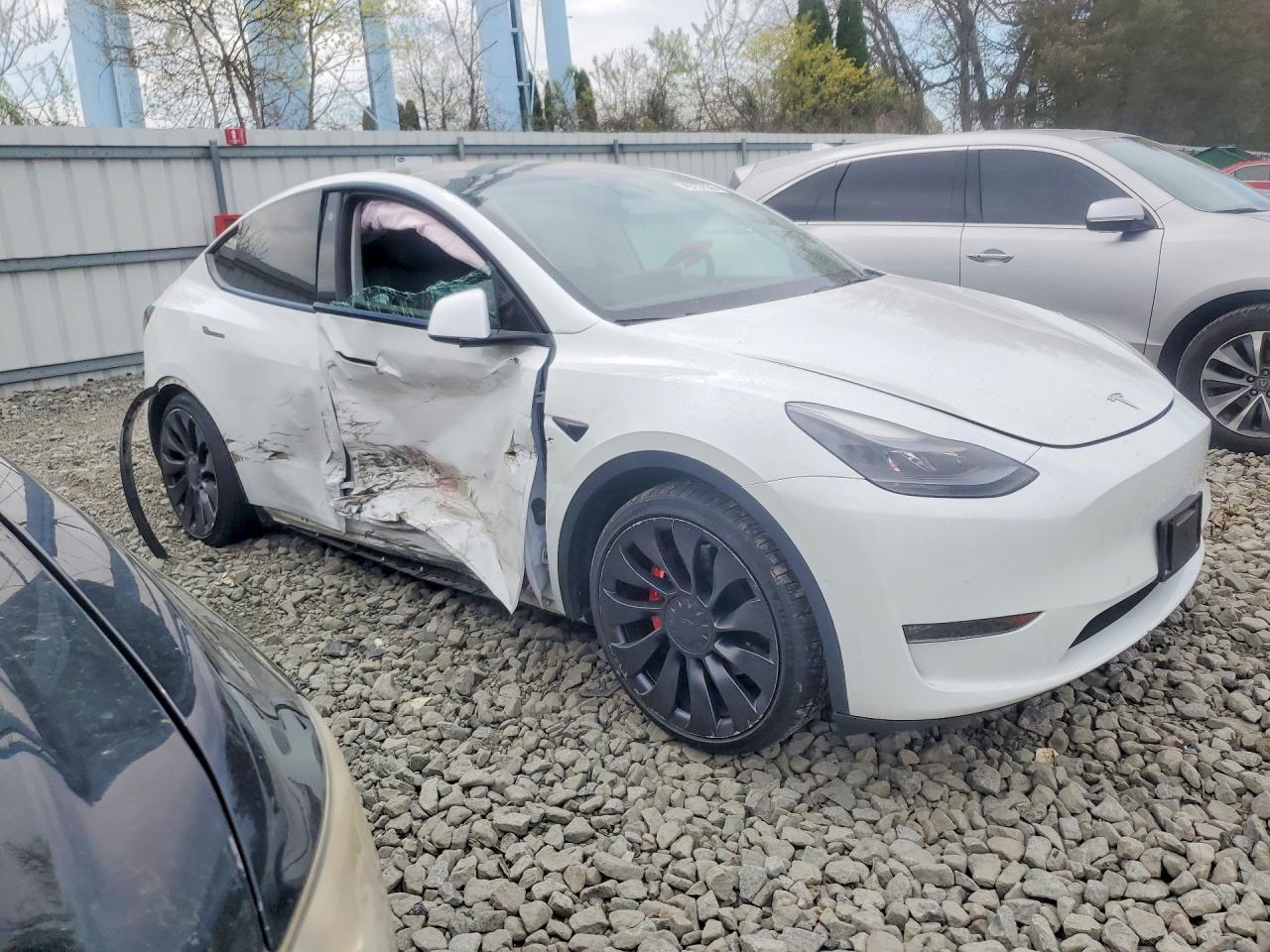 2022 TESLA MODEL Y
