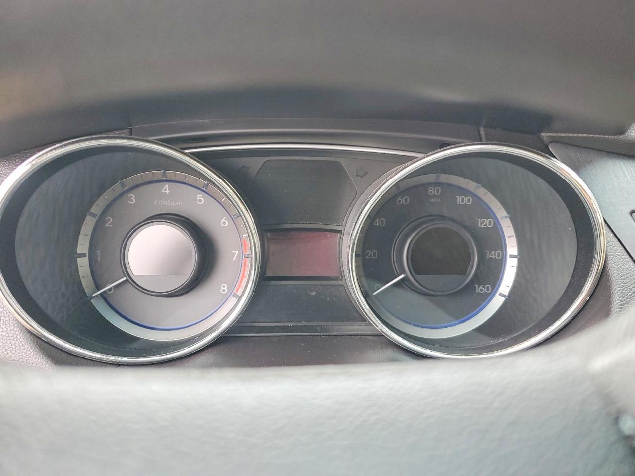 2011 HYUNDAI SONATA