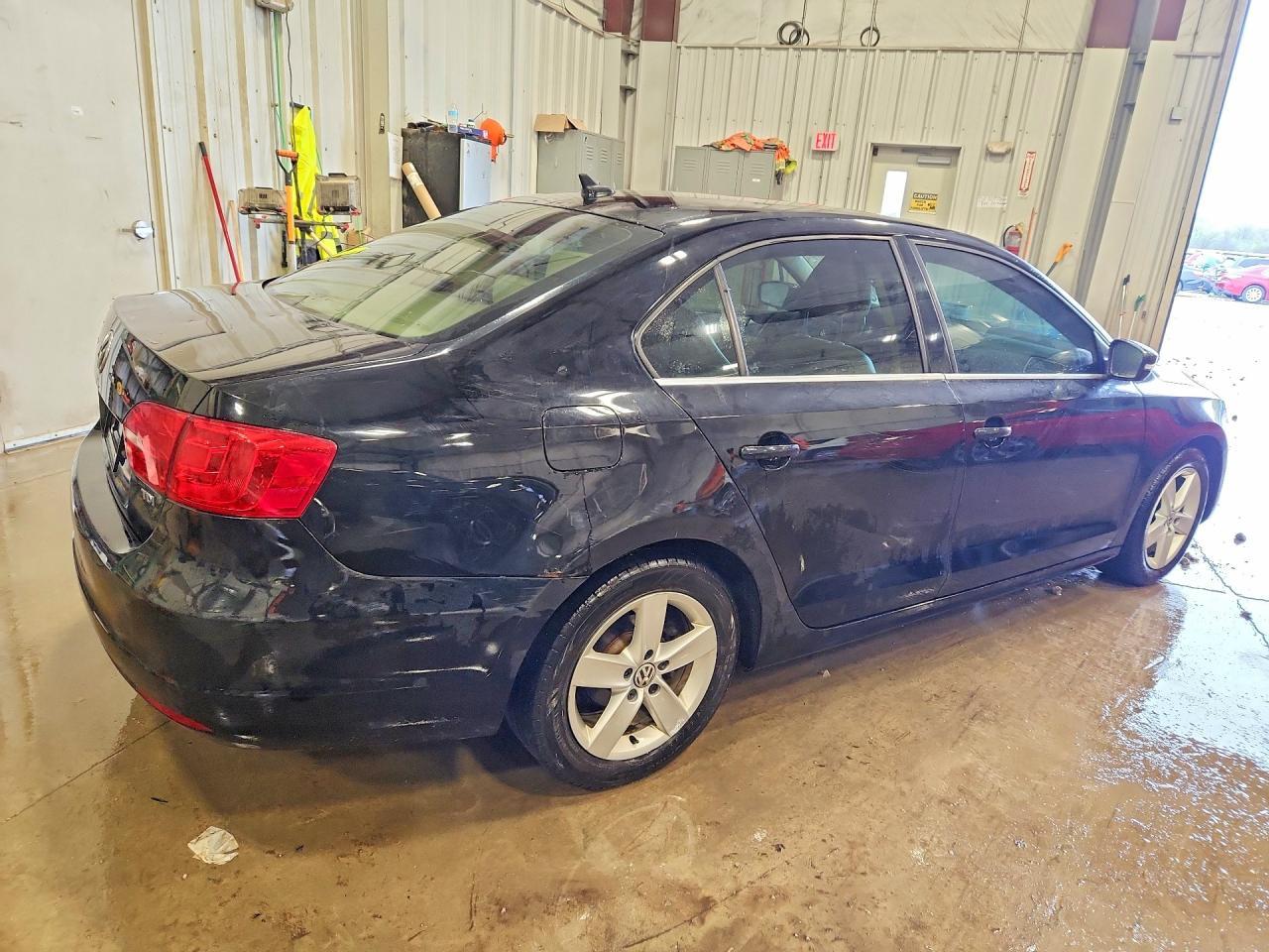 2013 VOLKSWAGEN JETTA