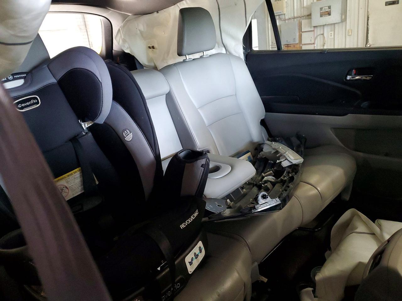 2016 HONDA PILOT