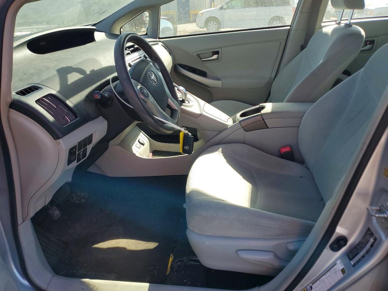 2013 TOYOTA PRIUS