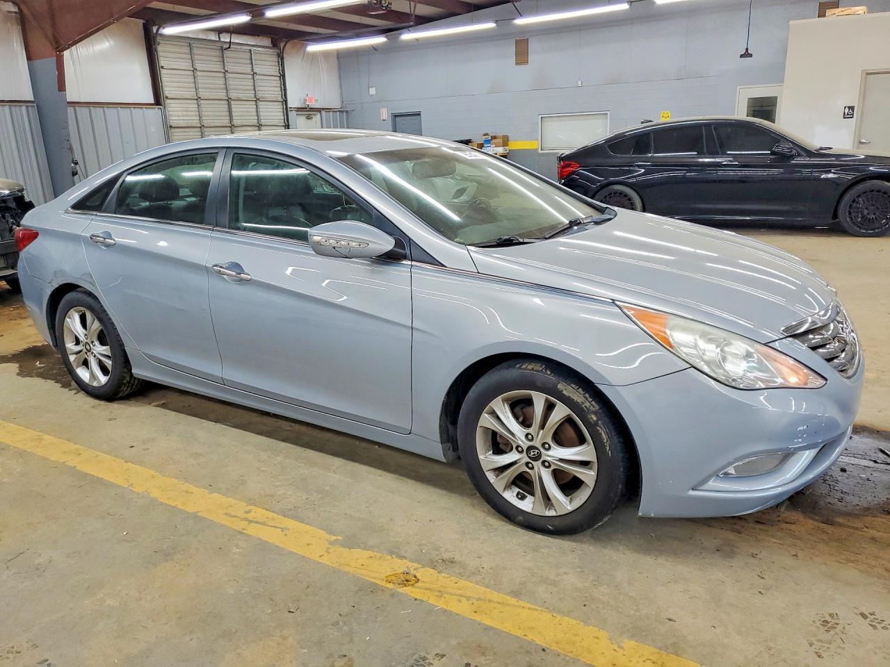2011 HYUNDAI SONATA