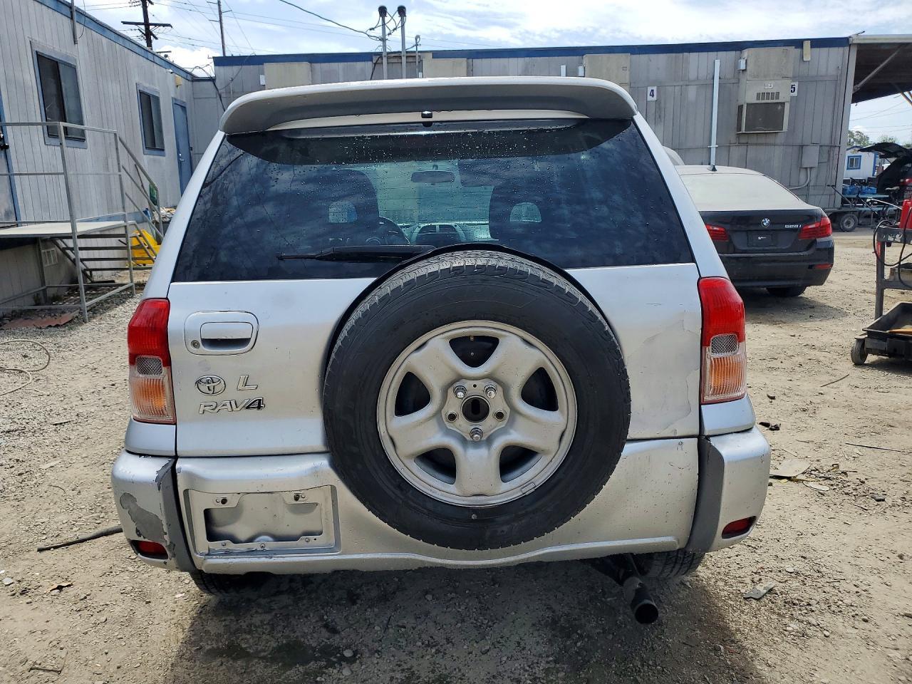 2003 TOYOTA RAV4