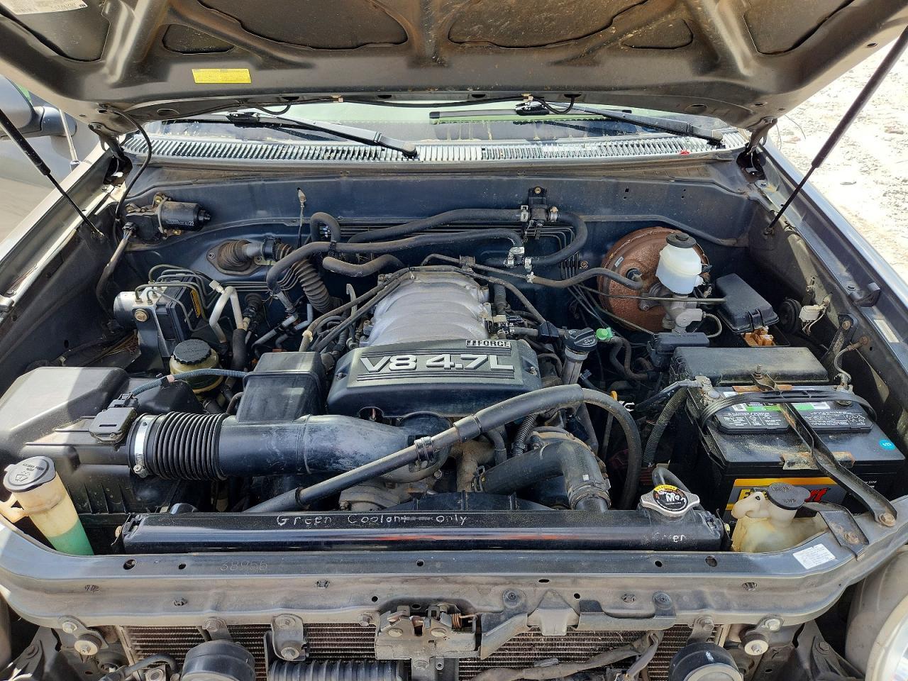 2004 TOYOTA Sequoia