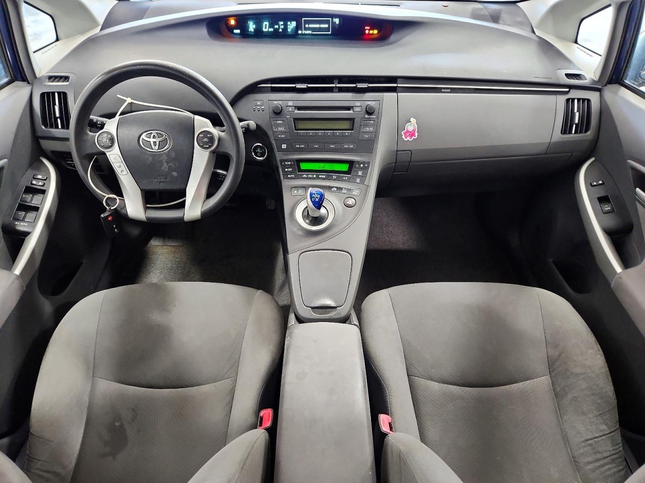 2011 TOYOTA PRIUS