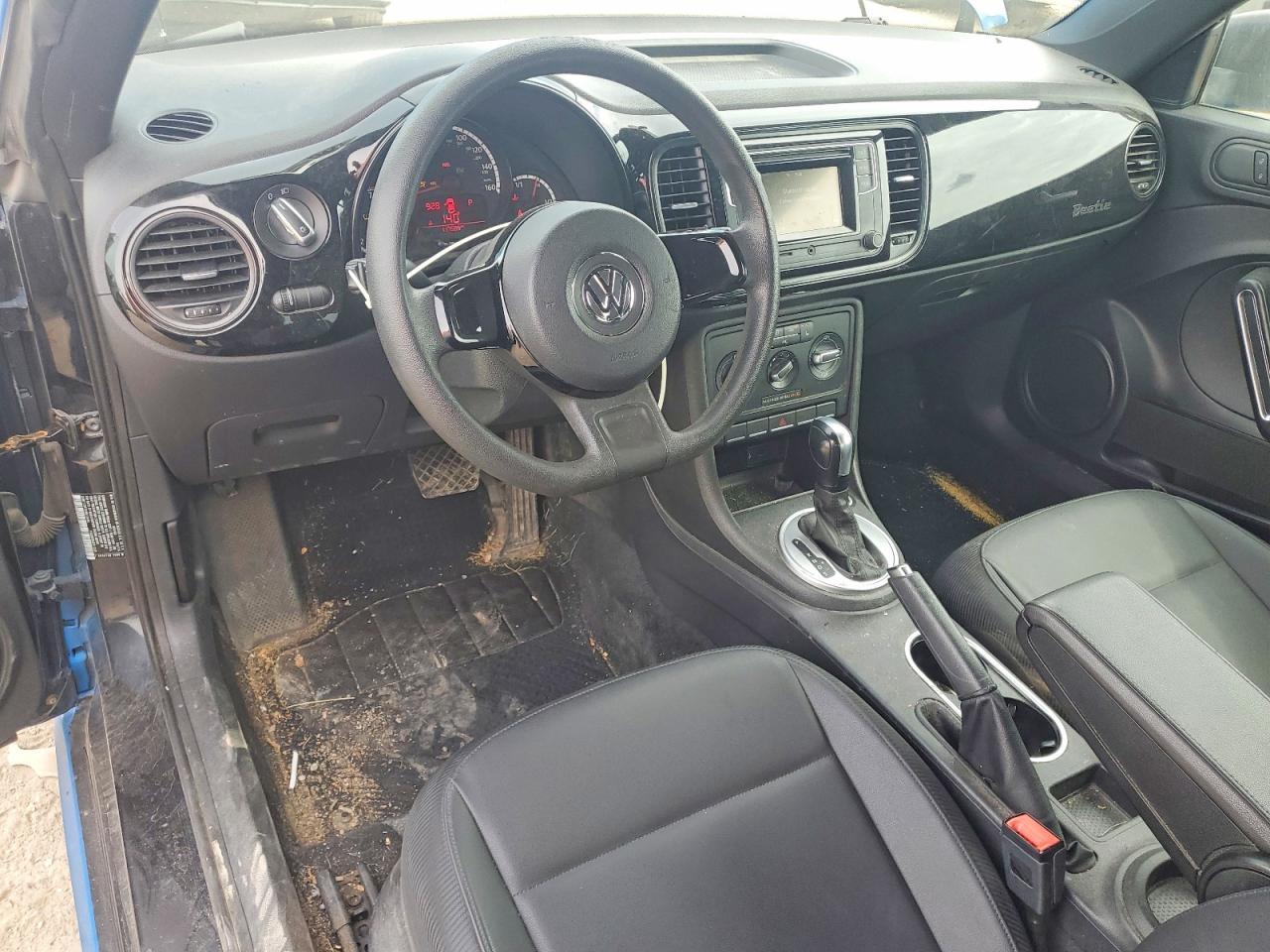 2016 VOLKSWAGEN Beetle