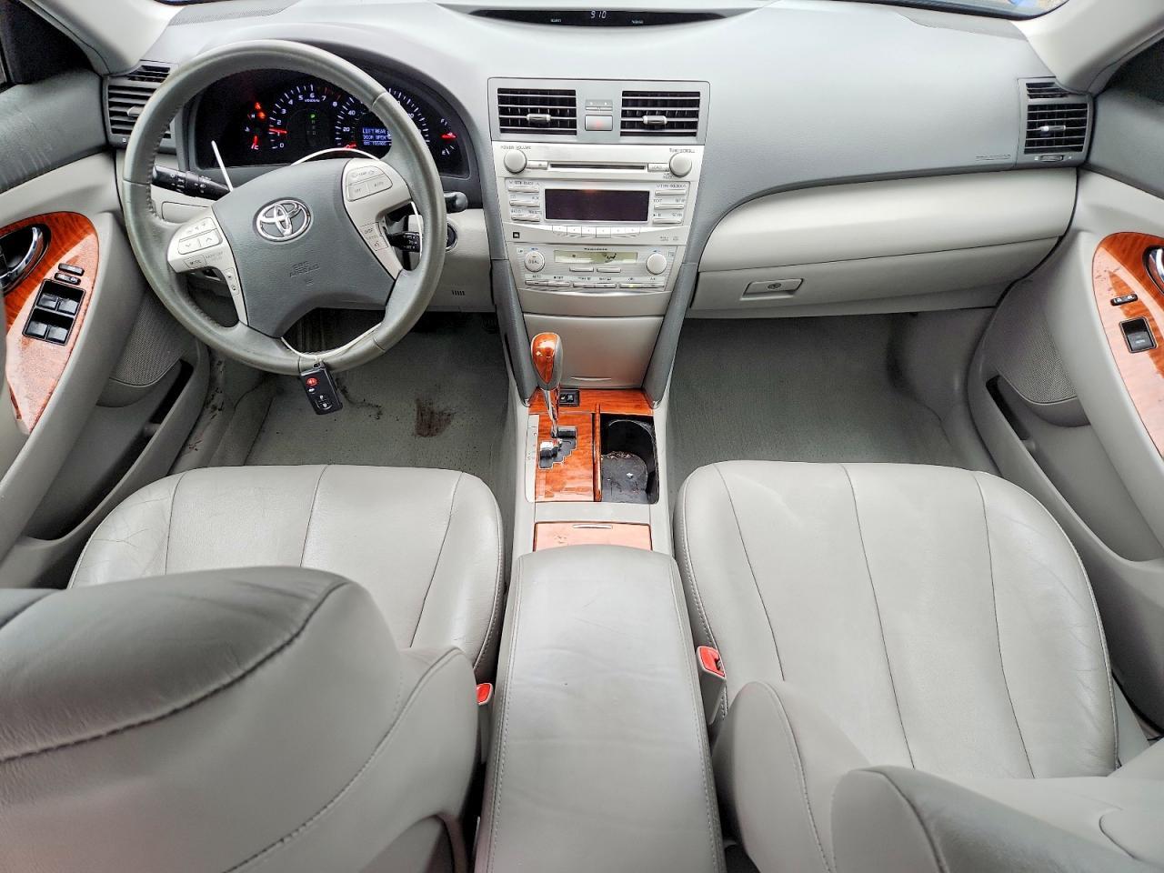 2011 TOYOTA CAMRY