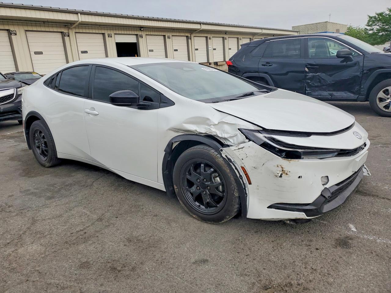 2024 TOYOTA PRIUS