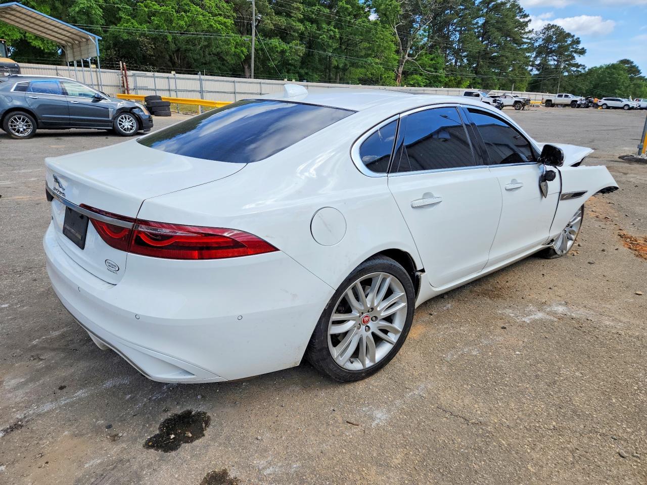 2021 JAGUAR XF