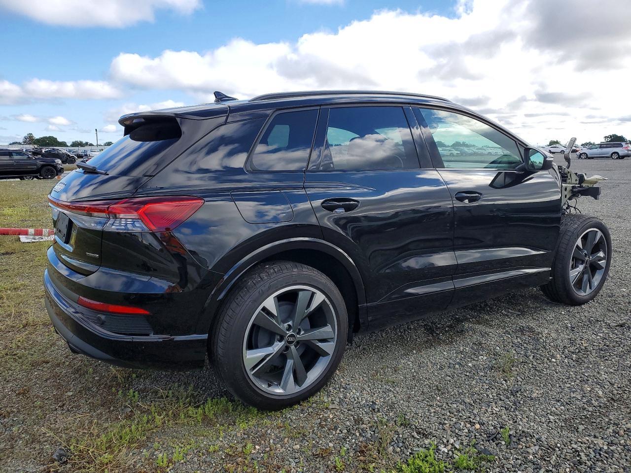 2024 AUDI Q4 e-tron