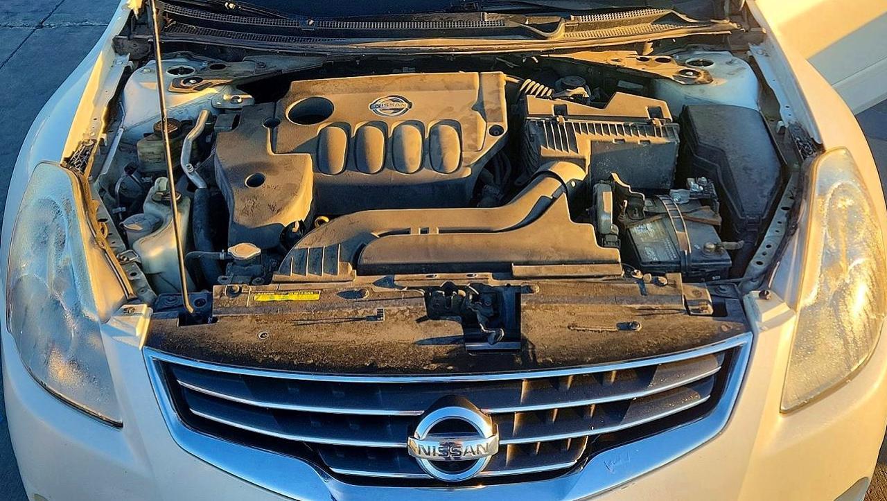 2010 NISSAN ALTIMA