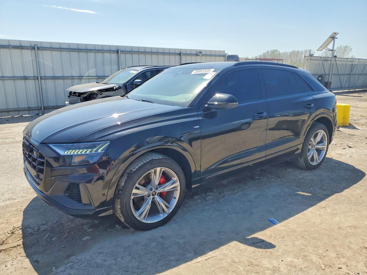 2022 AUDI Q8