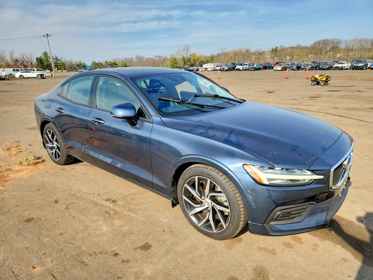 2019 VOLVO S60