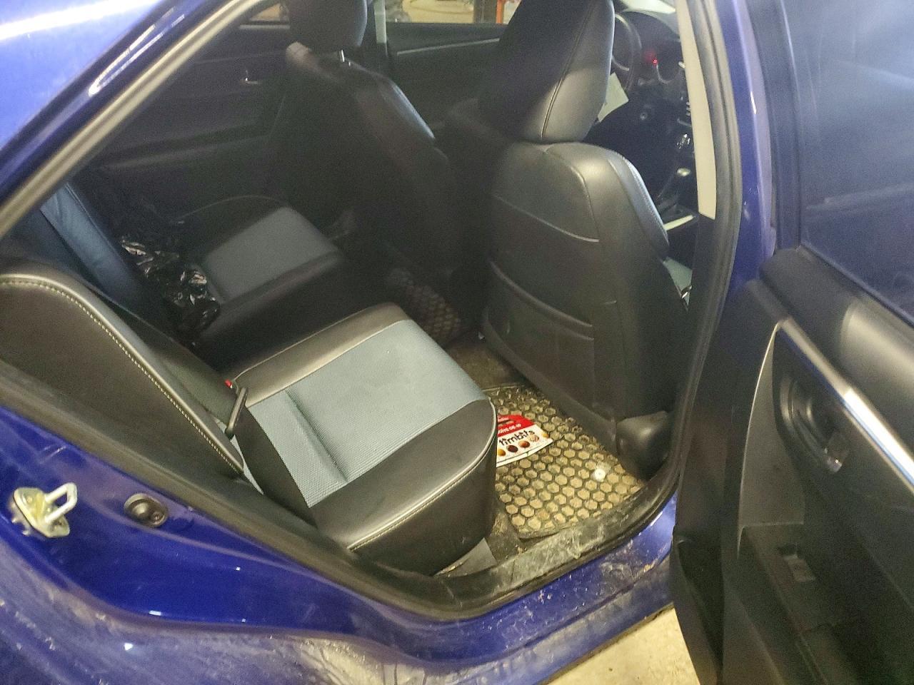 2015 TOYOTA COROLLA