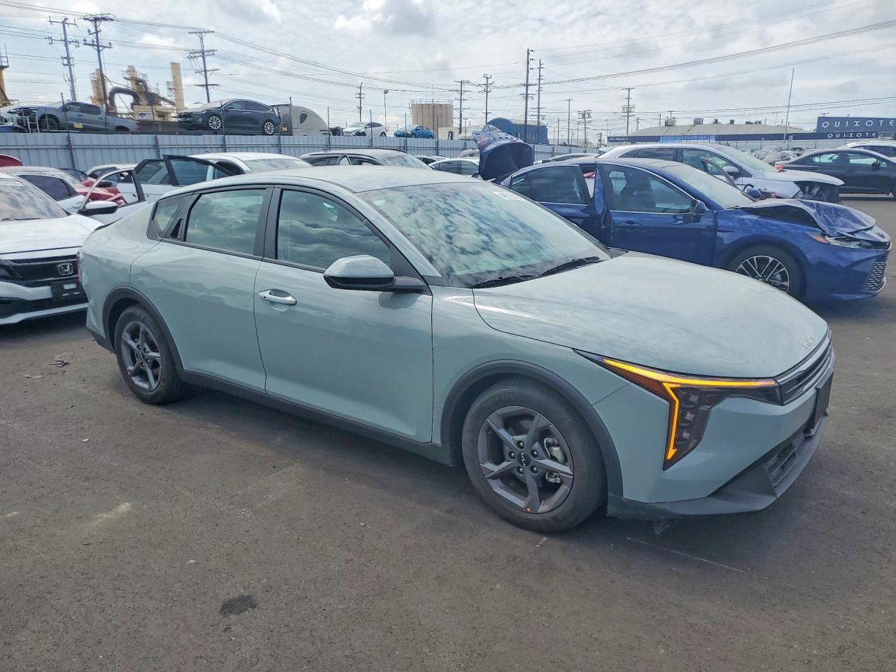 2025 KIA K4