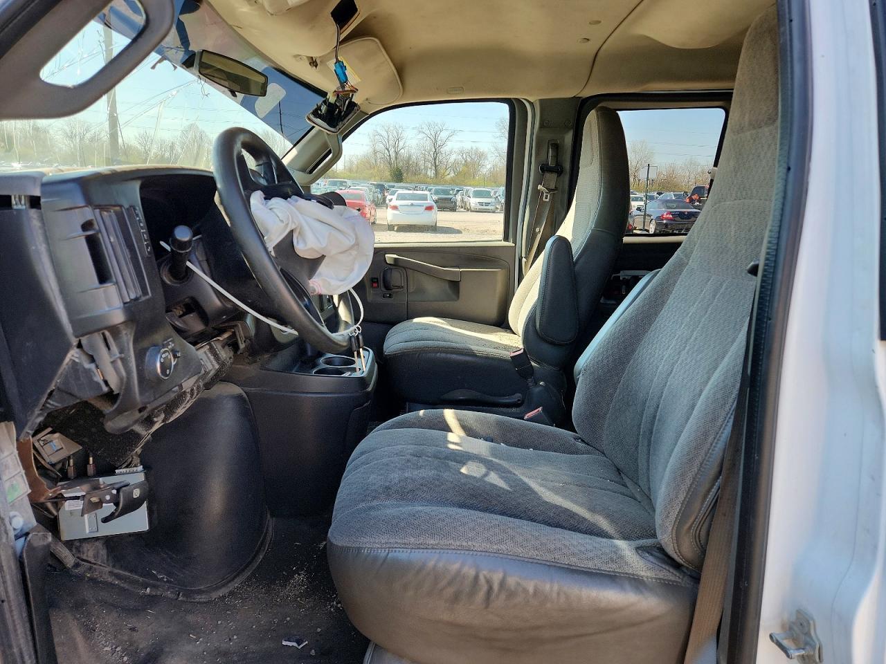 2016 CHEVROLET Express 3500