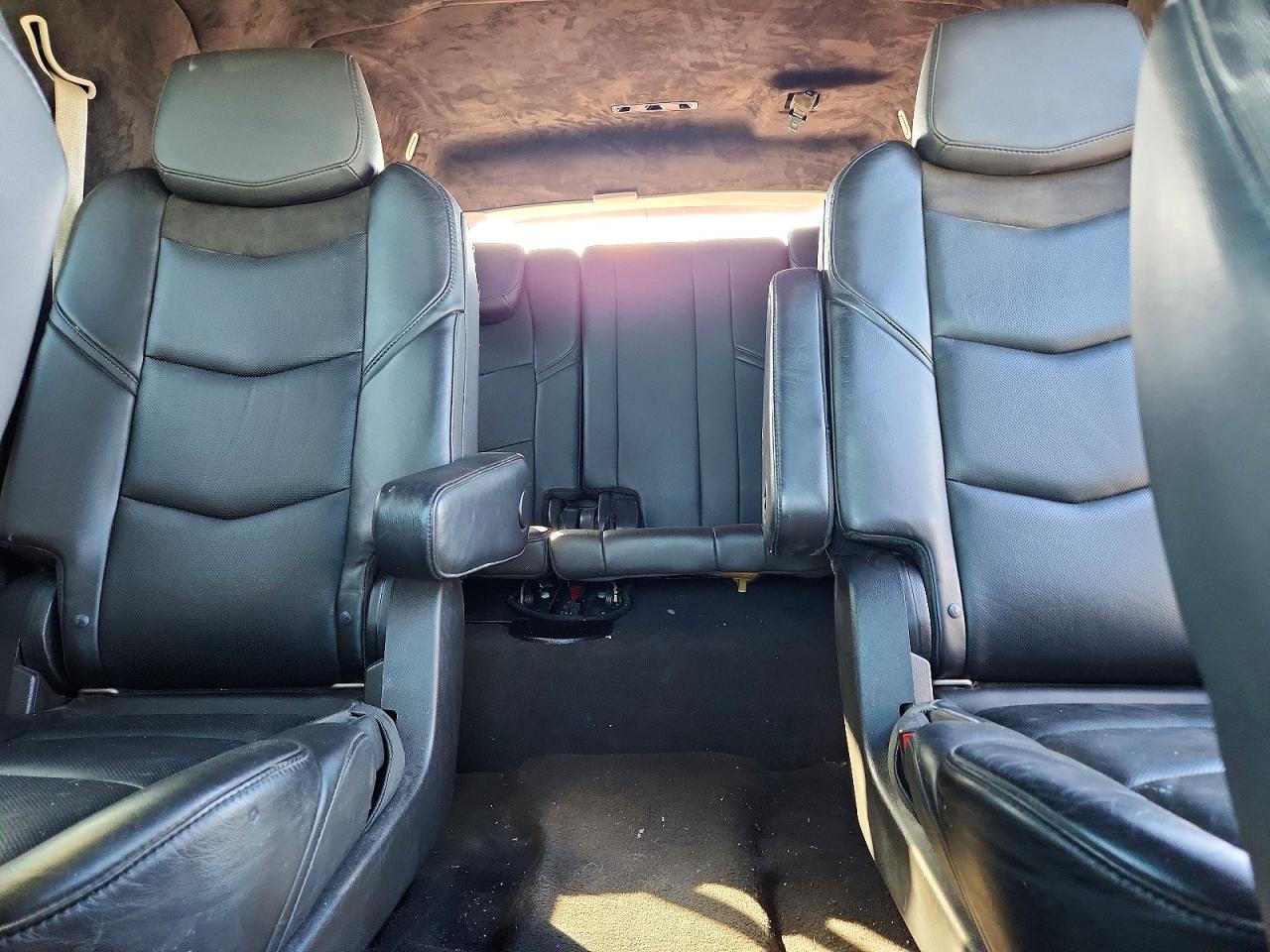 2018 CADILLAC ESCALADE