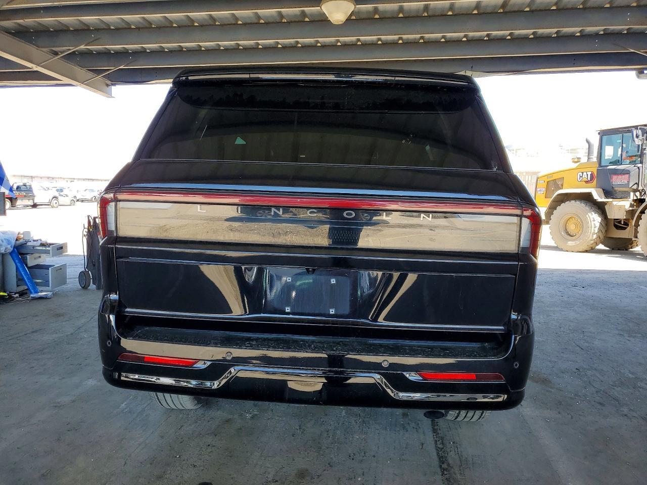 2025 LINCOLN Navigator