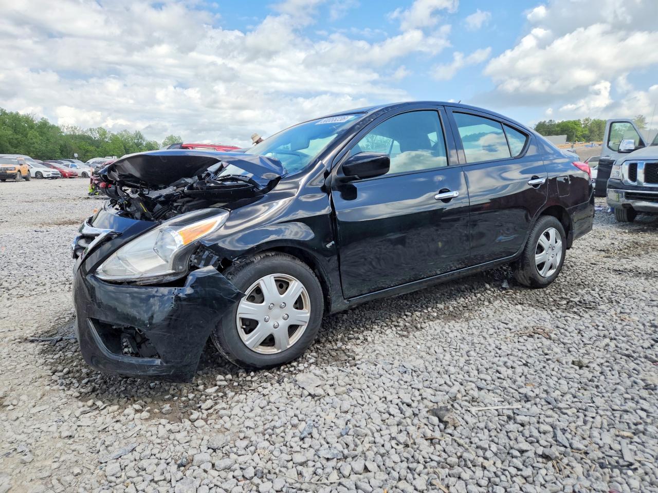 2016 NISSAN VERSA