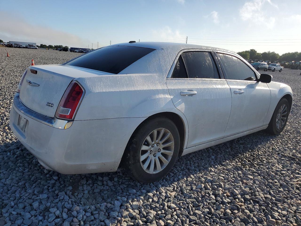 2013 CHRYSLER 300