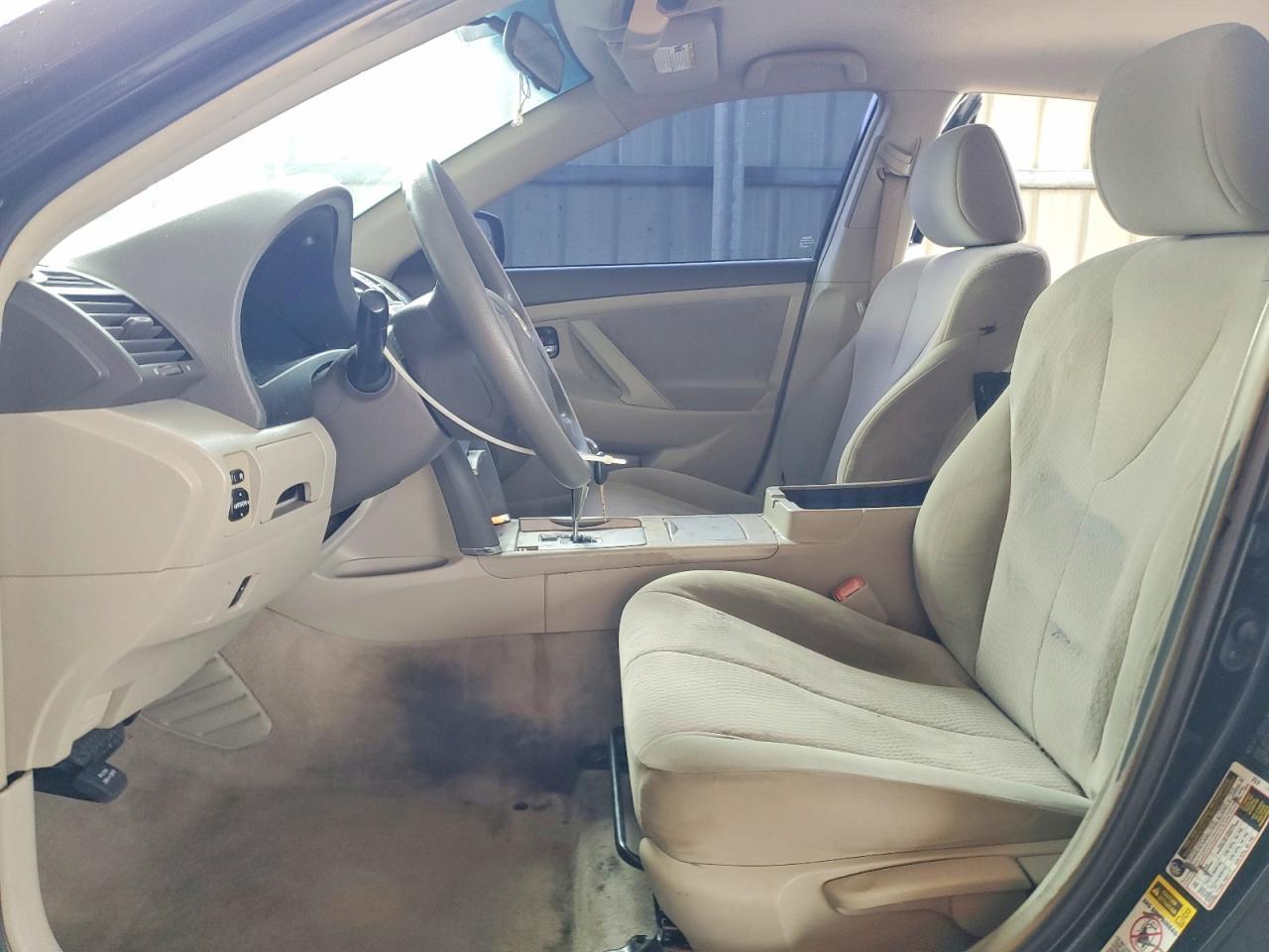 2011 TOYOTA CAMRY