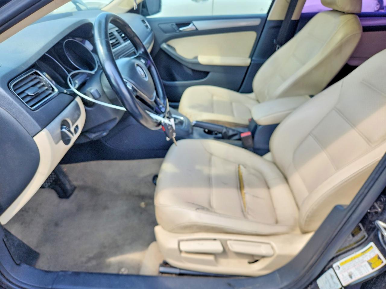2016 VOLKSWAGEN JETTA