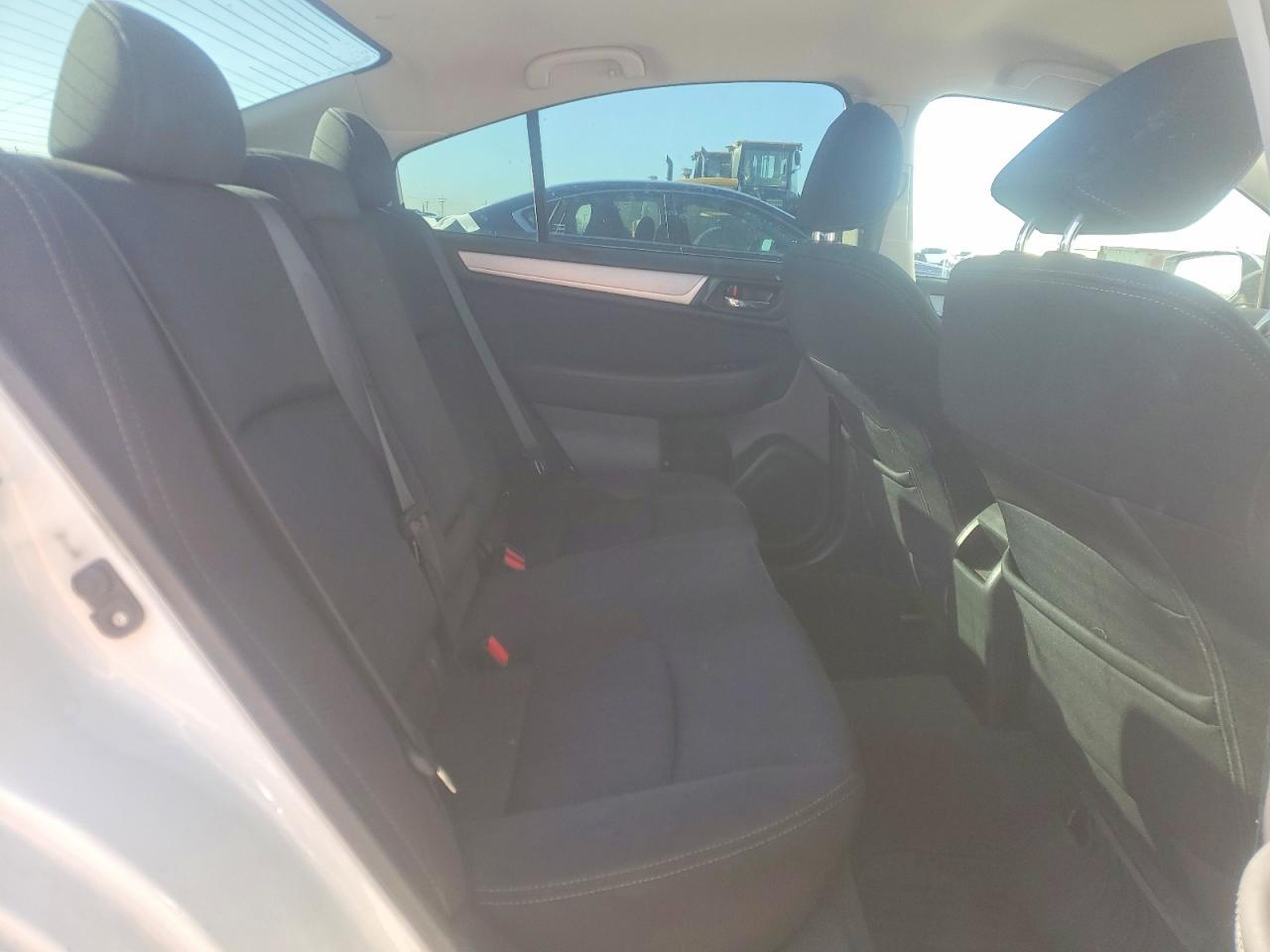 2015 SUBARU Legacy