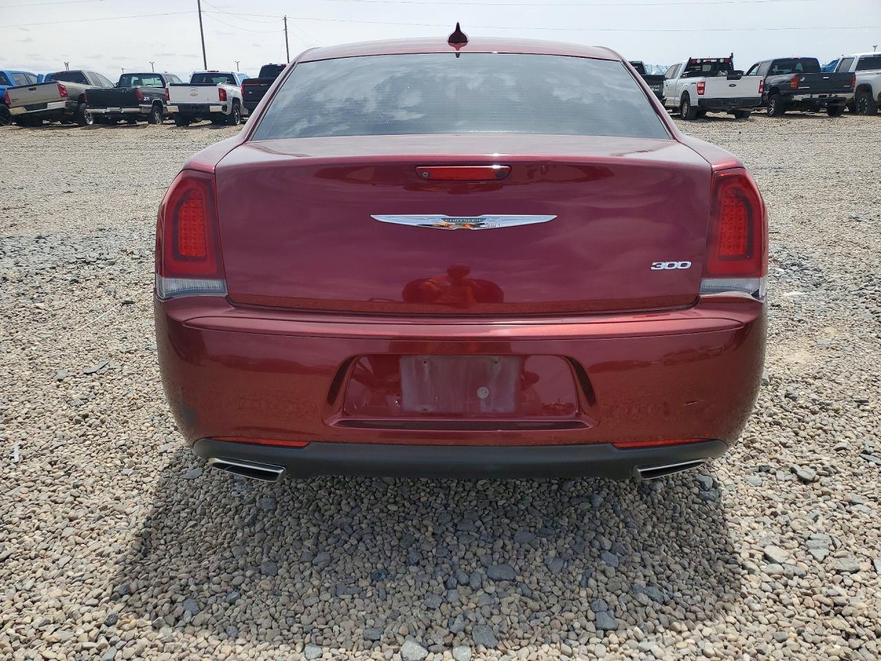 2019 CHRYSLER 300