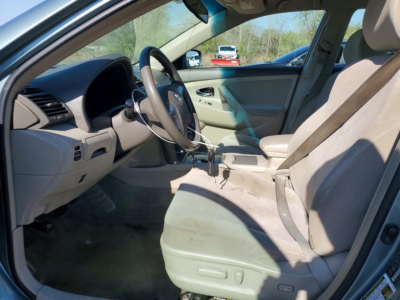 2010 TOYOTA CAMRY