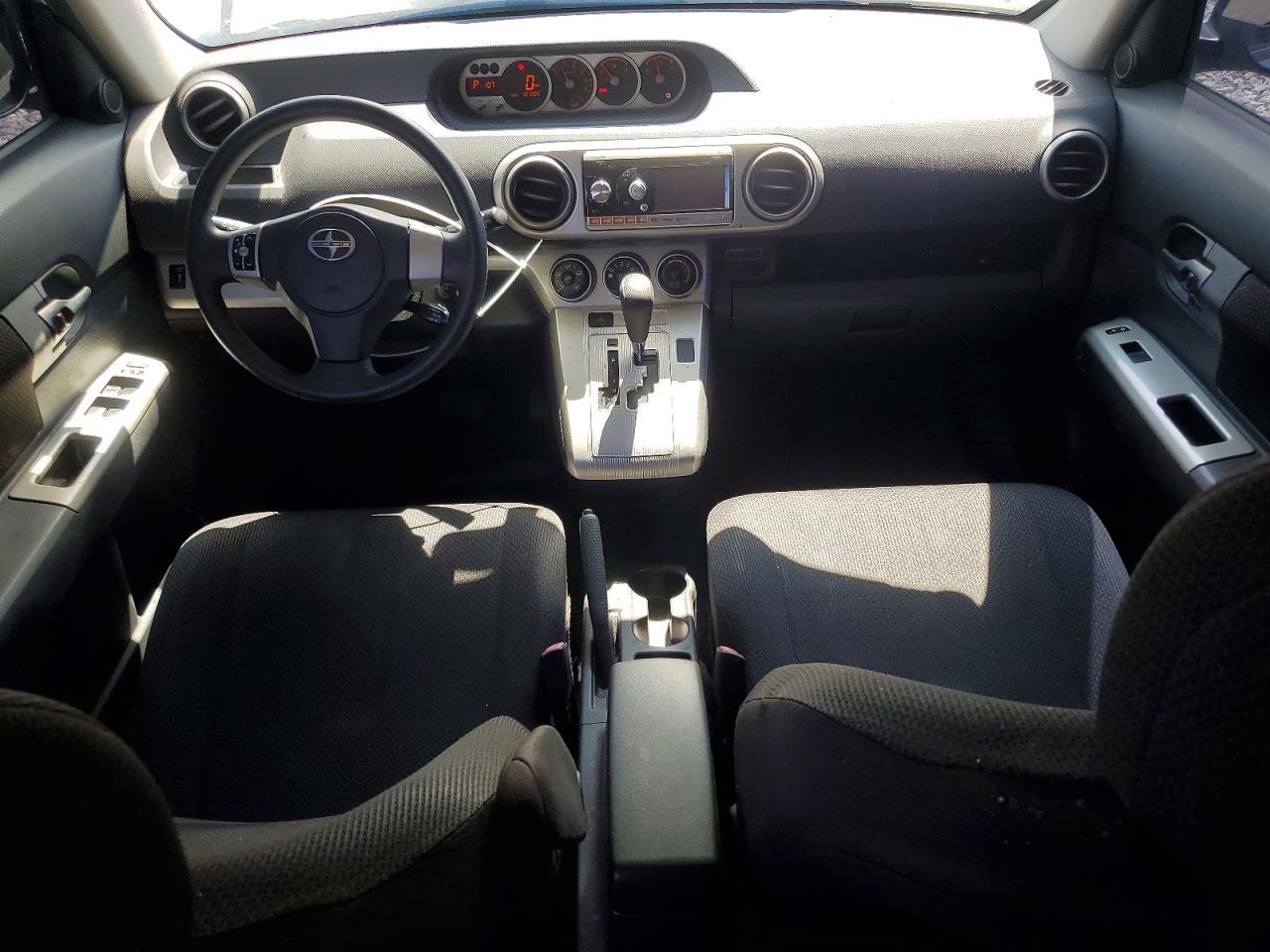 2010 TOYOTA SCION