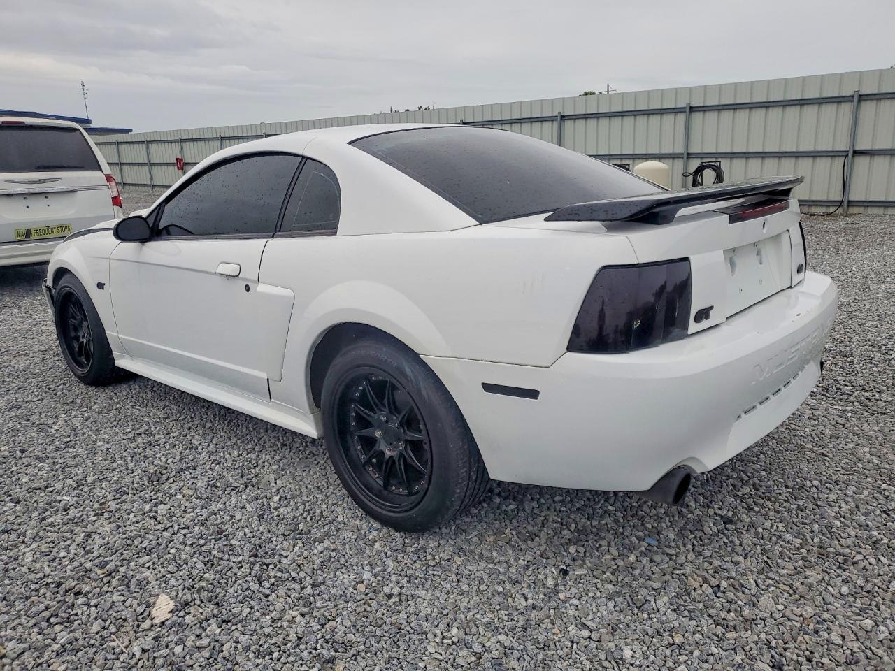 2001 FORD MUSTANG