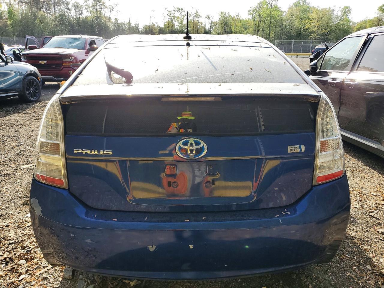 2011 TOYOTA PRIUS