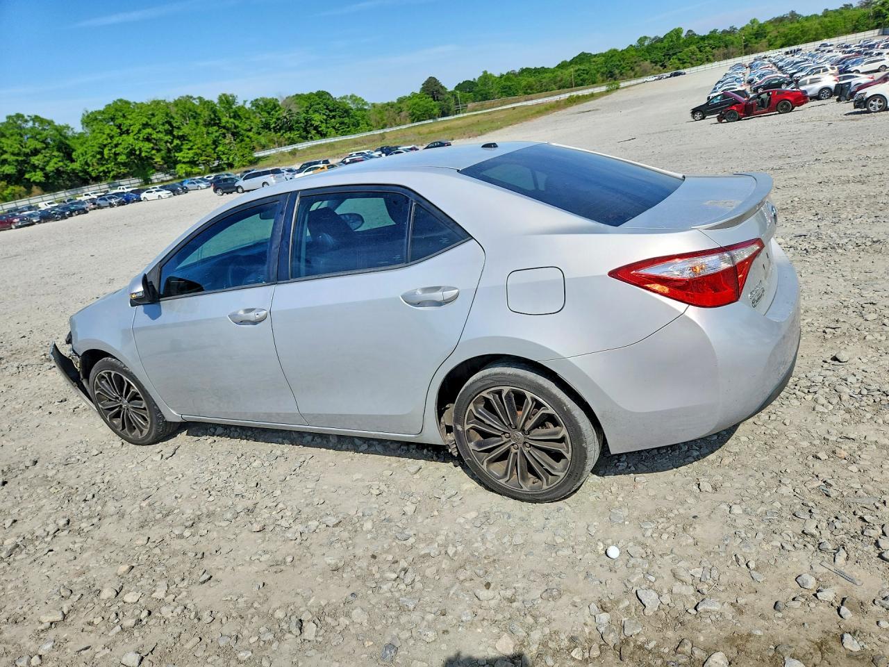 2015 TOYOTA COROLLA