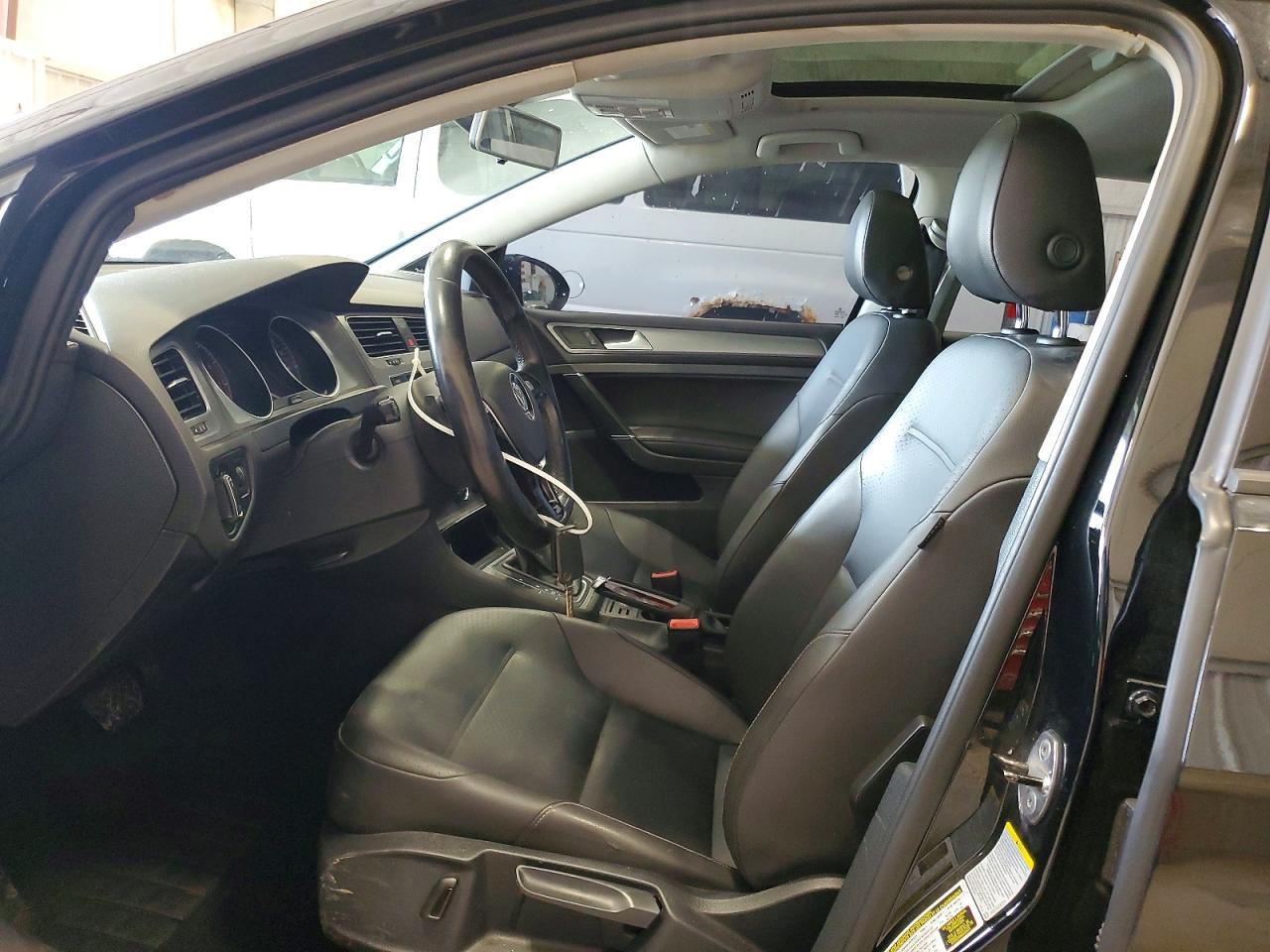 2015 VOLKSWAGEN GOLF