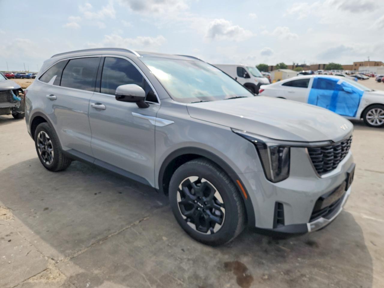 2025 KIA SORENTO
