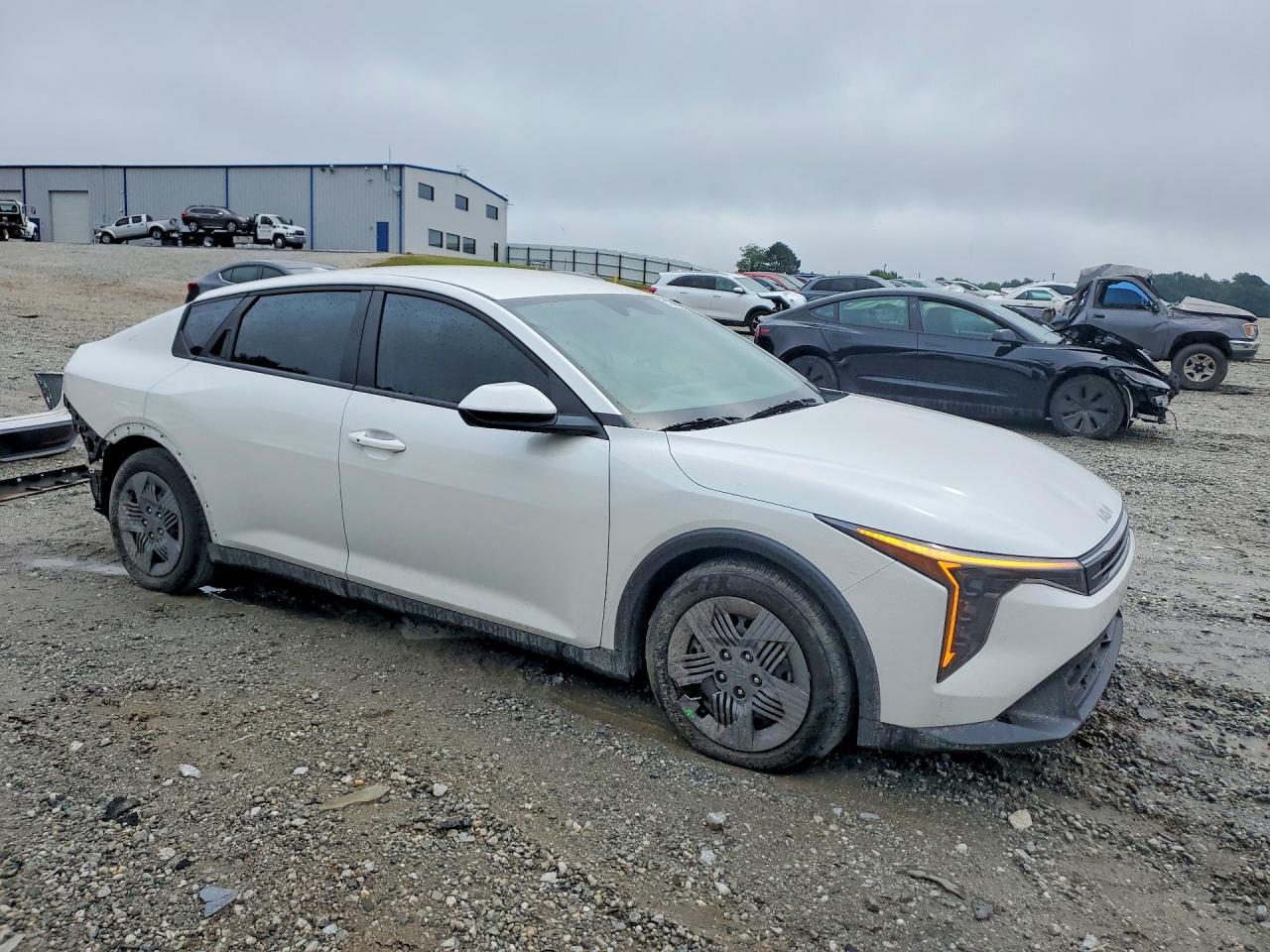 2025 KIA K4