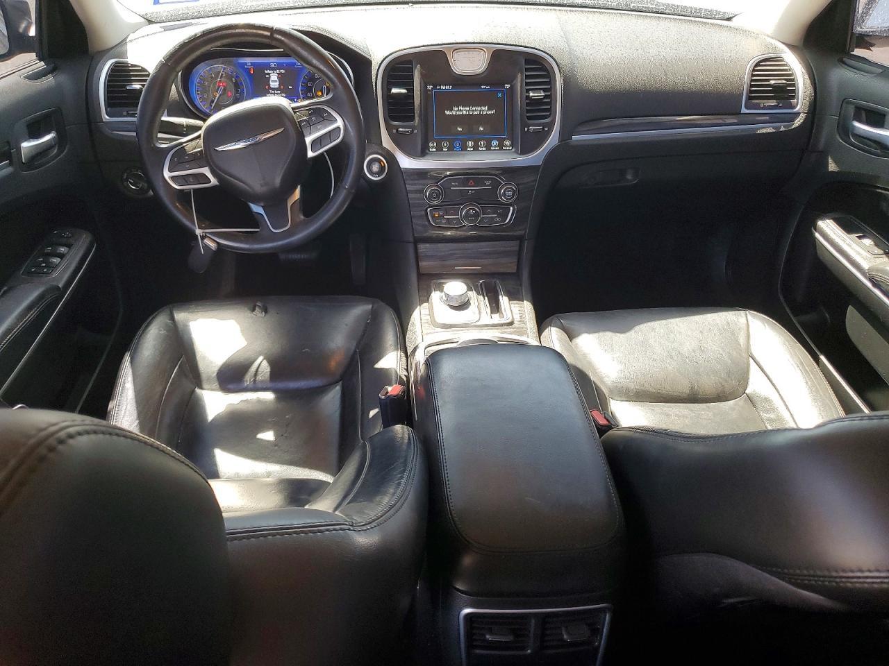 2019 CHRYSLER 300