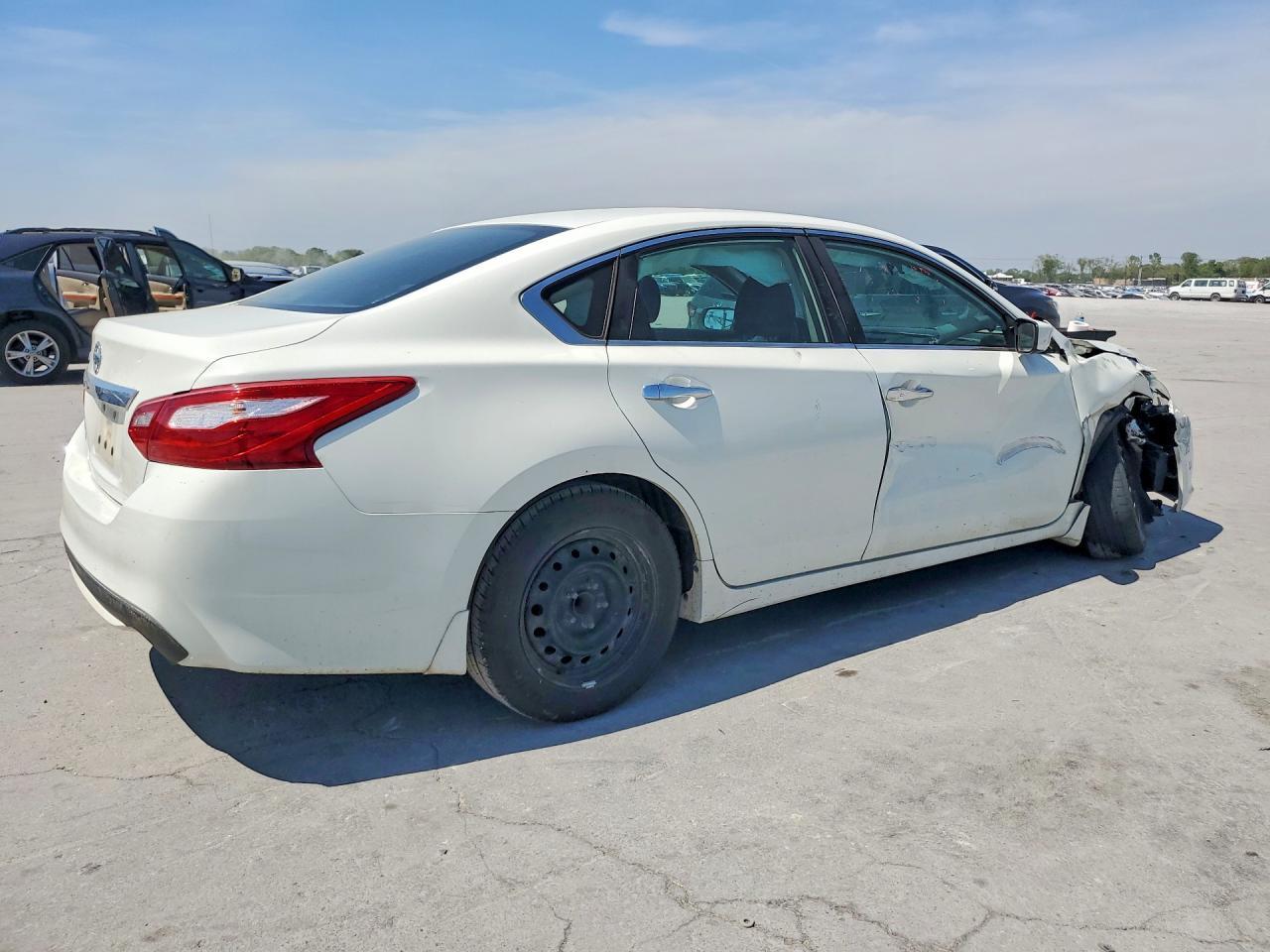 2017 NISSAN ALTIMA