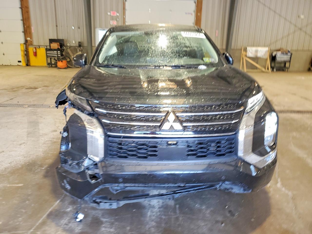 2023 MITSUBISHI outlander