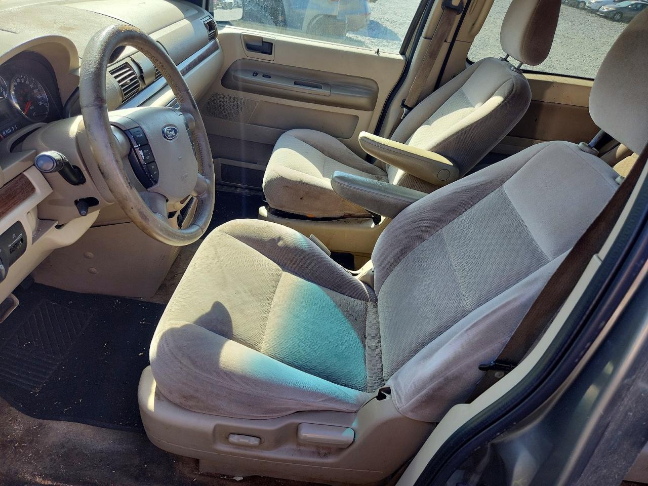 2005 FORD Freestar
