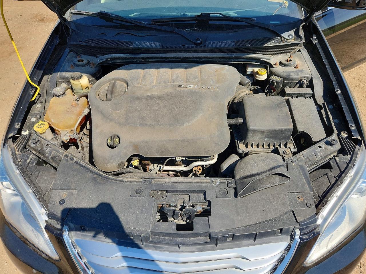 2013 CHRYSLER 200