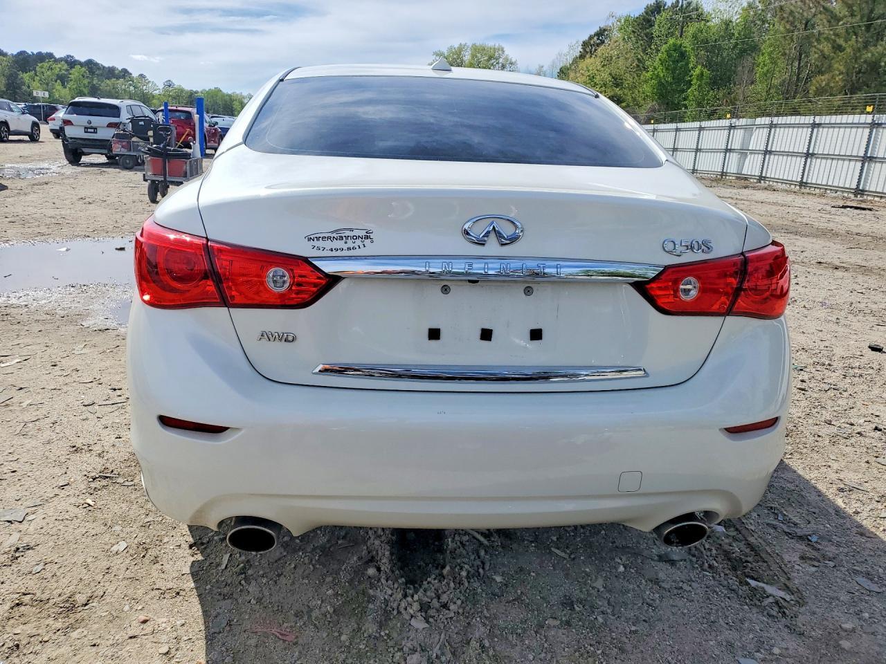 2016 INFINITI Q50