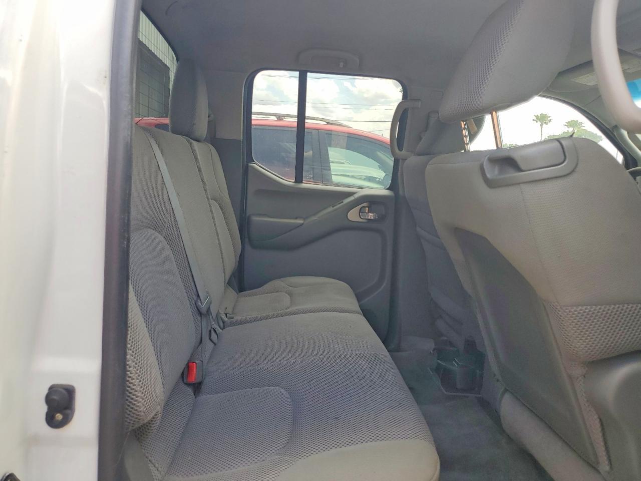 2013 NISSAN Frontier