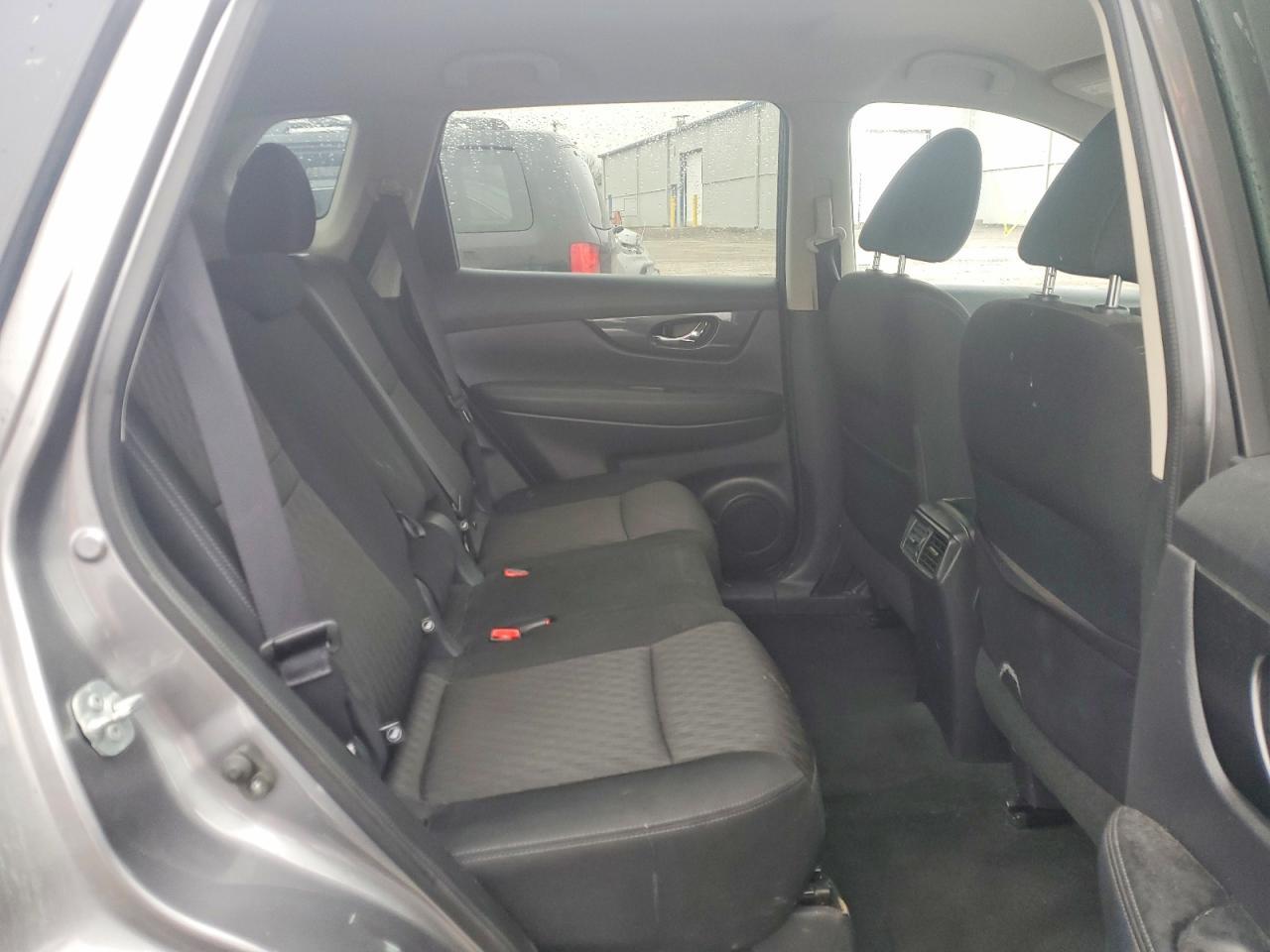 2017 NISSAN ROGUE