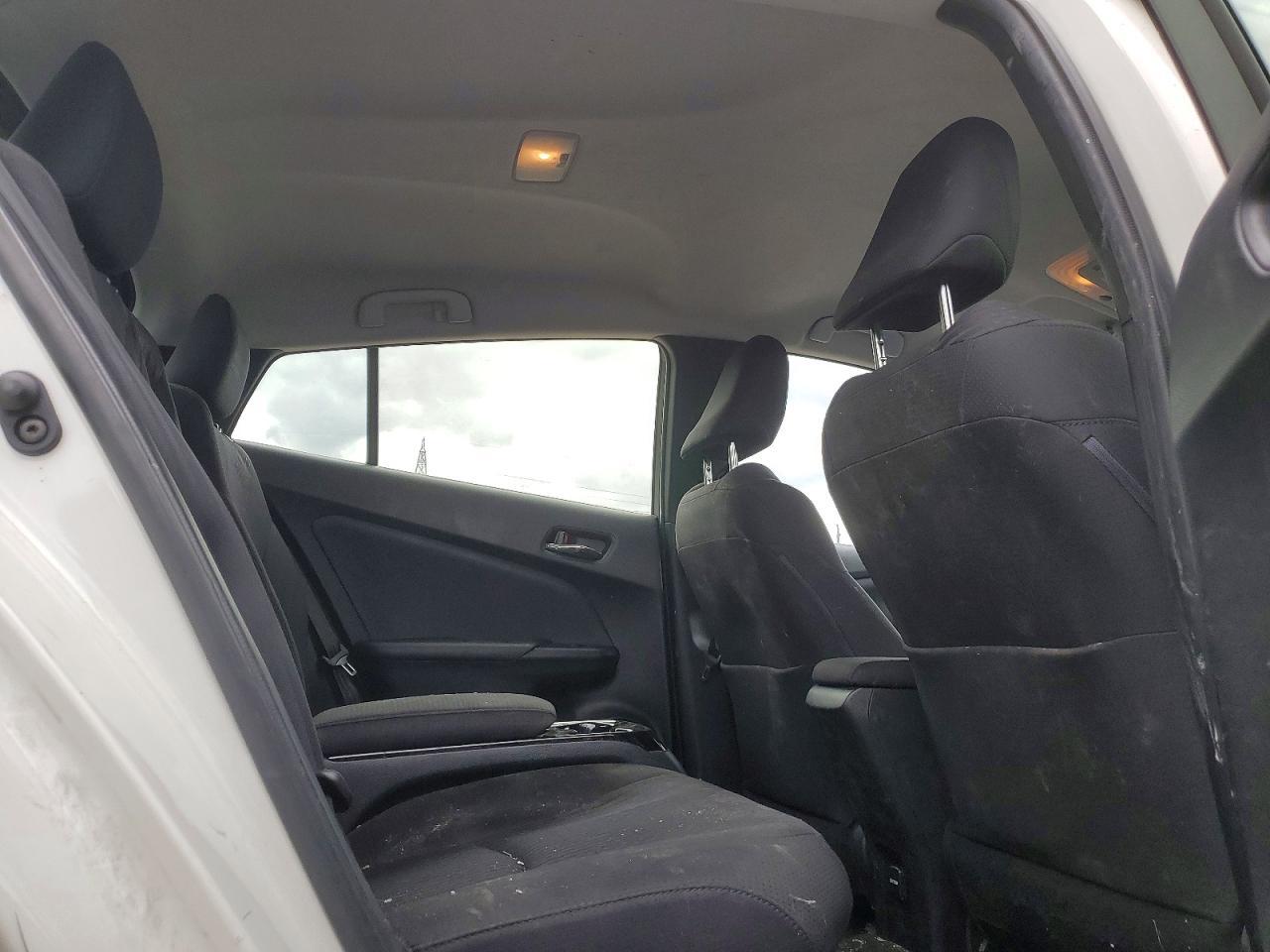 2018 TOYOTA Prius Prime