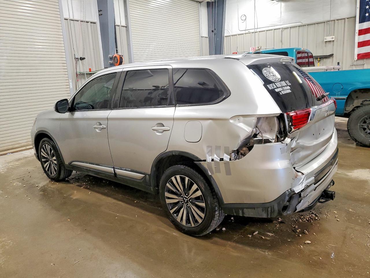 2019 MITSUBISHI outlander