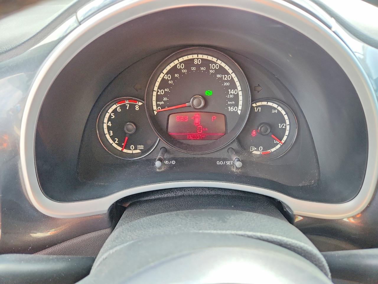 2013 VOLKSWAGEN Beetle